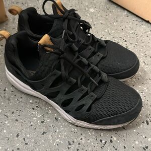 Men’s Nike shoes
